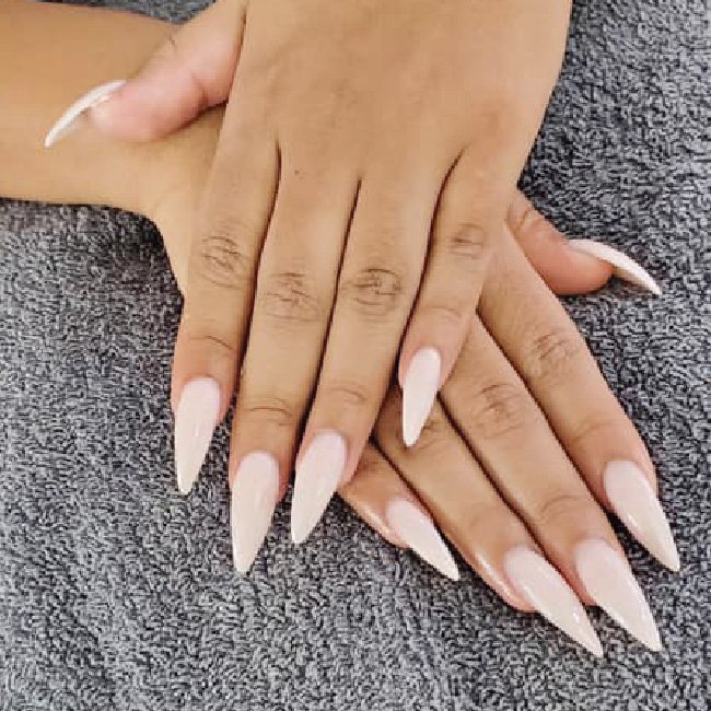 Upscale-nails-bar-man-cave-in-arlington-tx-76005-gallery-2